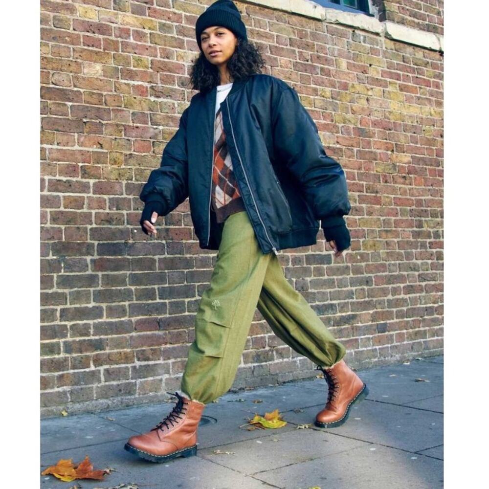 Dr. Martens 1460 Serena Tan Leather Faux Fur Lace Up Boots Womens 11 Mens 10